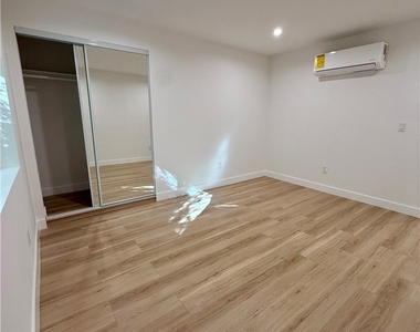 20407 Strathern - Photo Thumbnail 4
