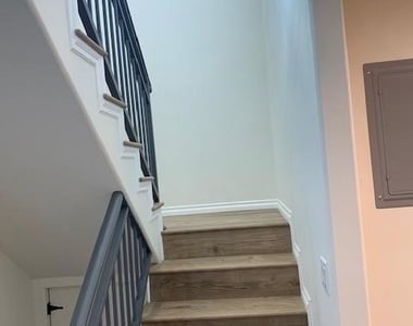 10303 Pinyon Avenue - Photo Thumbnail 6