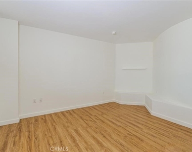 1100 Wilshire Boulevard - Photo Thumbnail 10