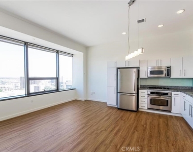 1100 Wilshire Boulevard - Photo Thumbnail 4