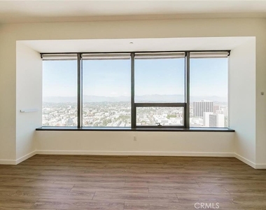 1100 Wilshire Boulevard - Photo Thumbnail 3