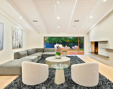 9038 Meredith Place - Photo Thumbnail 9
