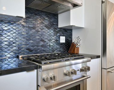8505 Belford Avenue - Photo Thumbnail 5