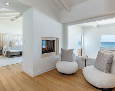 24314 Malibu Road - Photo Thumbnail 22