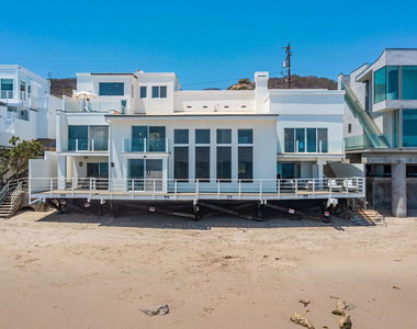 24314 Malibu Road - Photo Thumbnail 1