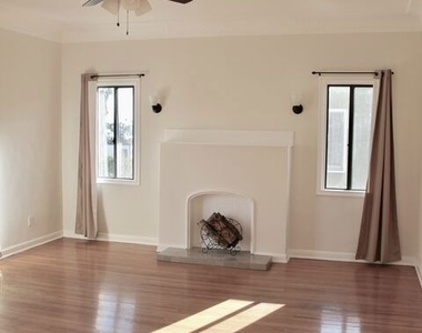 1239 S Hudson Avenue - Photo Thumbnail 1