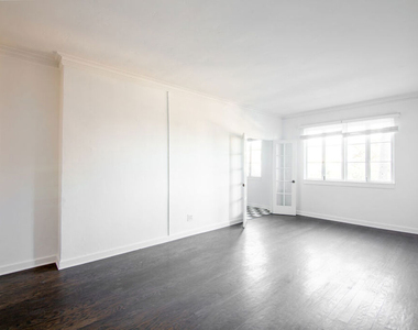 1201 N Crescent Heights Boulevard - Photo Thumbnail 2