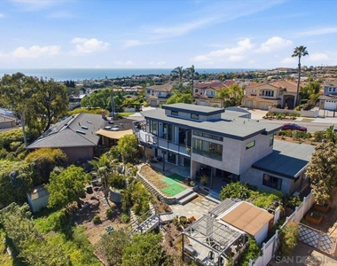 5447 Soledad Rd - Photo Thumbnail 31