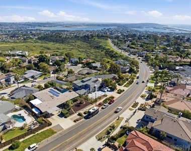 5447 Soledad Rd - Photo Thumbnail 33