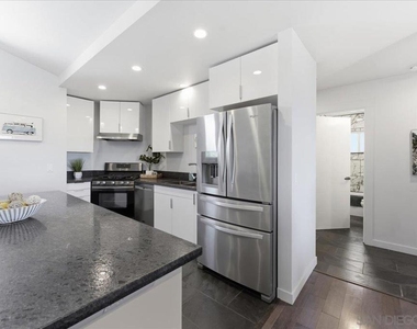 5447 Soledad Rd - Photo Thumbnail 9