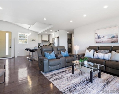 5447 Soledad Rd - Photo Thumbnail 5