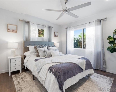 5447 Soledad Rd - Photo Thumbnail 13