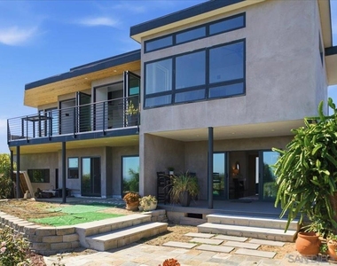 5447 Soledad Rd - Photo Thumbnail 24