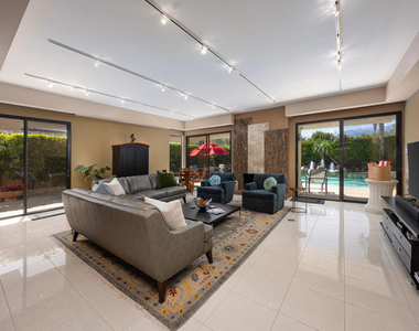 52 Princeton Drive - Photo Thumbnail 5