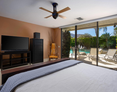 52 Princeton Drive - Photo Thumbnail 16