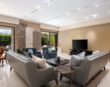 52 Princeton Drive - Photo Thumbnail 8