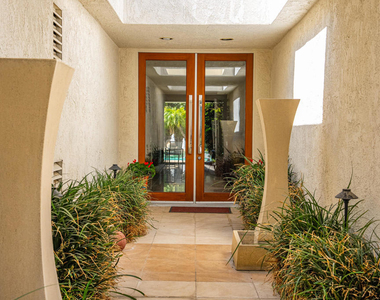 52 Princeton Drive - Photo Thumbnail 2