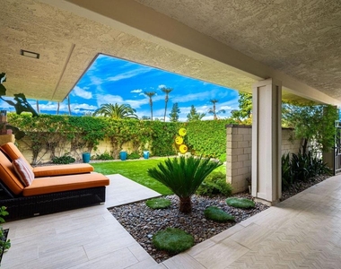 1 Briarcliff Court - Photo Thumbnail 8