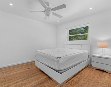1124 Highland Beach Drive - Photo Thumbnail 13