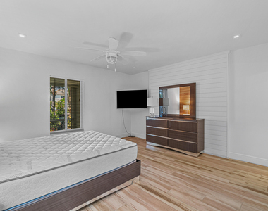 1124 Highland Beach Drive - Photo Thumbnail 16