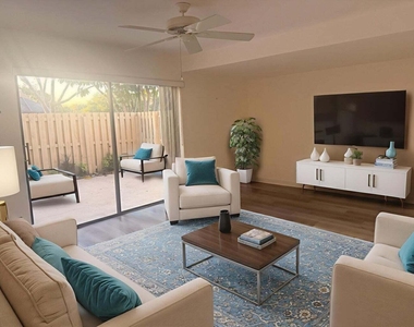 2622 Nw 7th Court - Photo Thumbnail 4