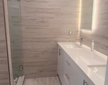 2622 Nw 7th Court - Photo Thumbnail 14