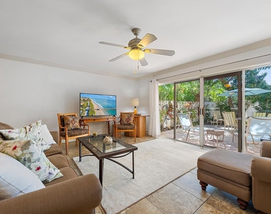213 Seabreeze Circle - Photo Thumbnail 6