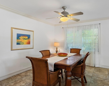 213 Seabreeze Circle - Photo Thumbnail 7