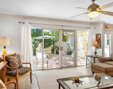 213 Seabreeze Circle - Photo Thumbnail 4
