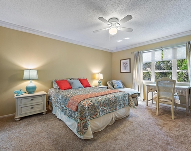 213 Seabreeze Circle - Photo Thumbnail 11
