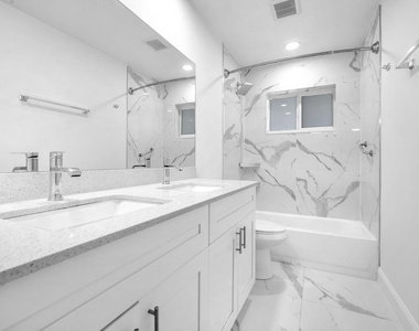 1015 Spanish River Road - Photo Thumbnail 16