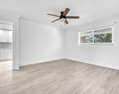 1015 Spanish River Road - Photo Thumbnail 17