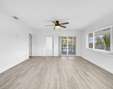 1015 Spanish River Road - Photo Thumbnail 12