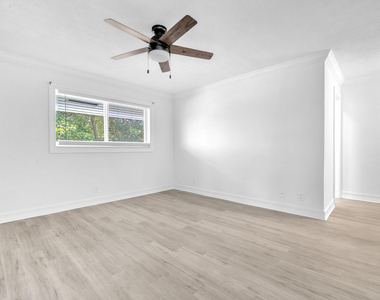 1015 Spanish River Road - Photo Thumbnail 18