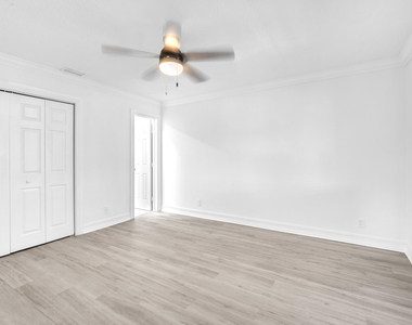 1015 Spanish River Road - Photo Thumbnail 13