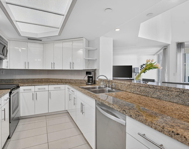 120 Se 5th Avenue - Photo Thumbnail 16