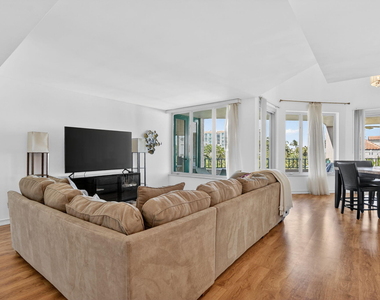 120 Se 5th Avenue - Photo Thumbnail 3