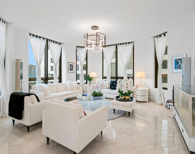 701 S Olive Avenue - Photo Thumbnail 1