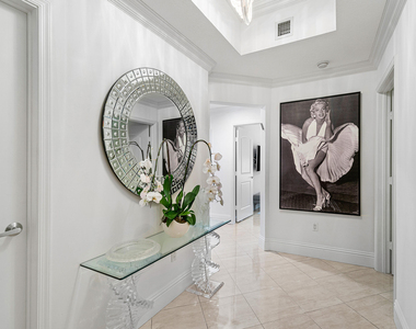 701 S Olive Avenue - Photo Thumbnail 6