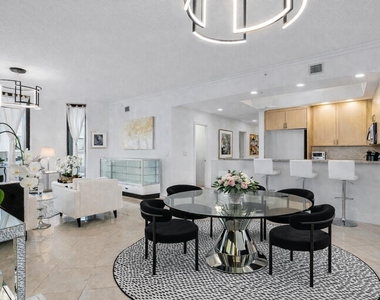 701 S Olive Avenue - Photo Thumbnail 2