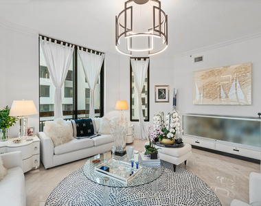 701 S Olive Avenue - Photo Thumbnail 9