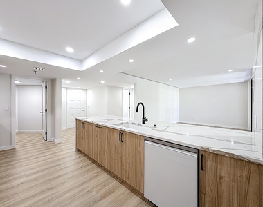 955 Egret Circle - Photo Thumbnail 8
