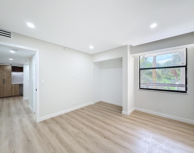 955 Egret Circle - Photo Thumbnail 20