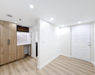 955 Egret Circle - Photo Thumbnail 2
