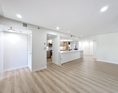 955 Egret Circle - Photo Thumbnail 12