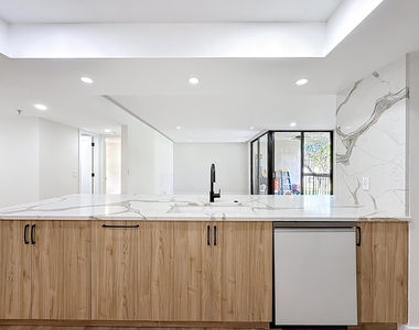955 Egret Circle - Photo Thumbnail 7