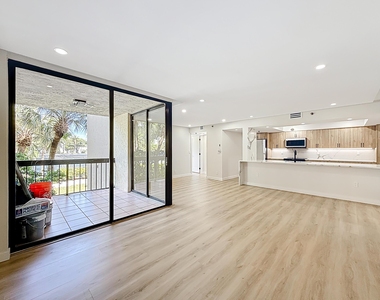 955 Egret Circle - Photo Thumbnail 17