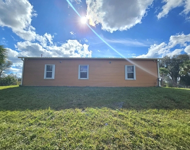 19835 Nw 266 Street - Photo Thumbnail 4