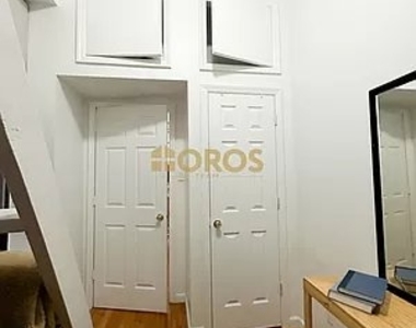 217 East 10th Street - Photo Thumbnail 8
