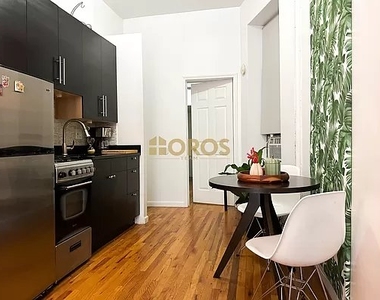 217 East 10th Street - Photo Thumbnail 5